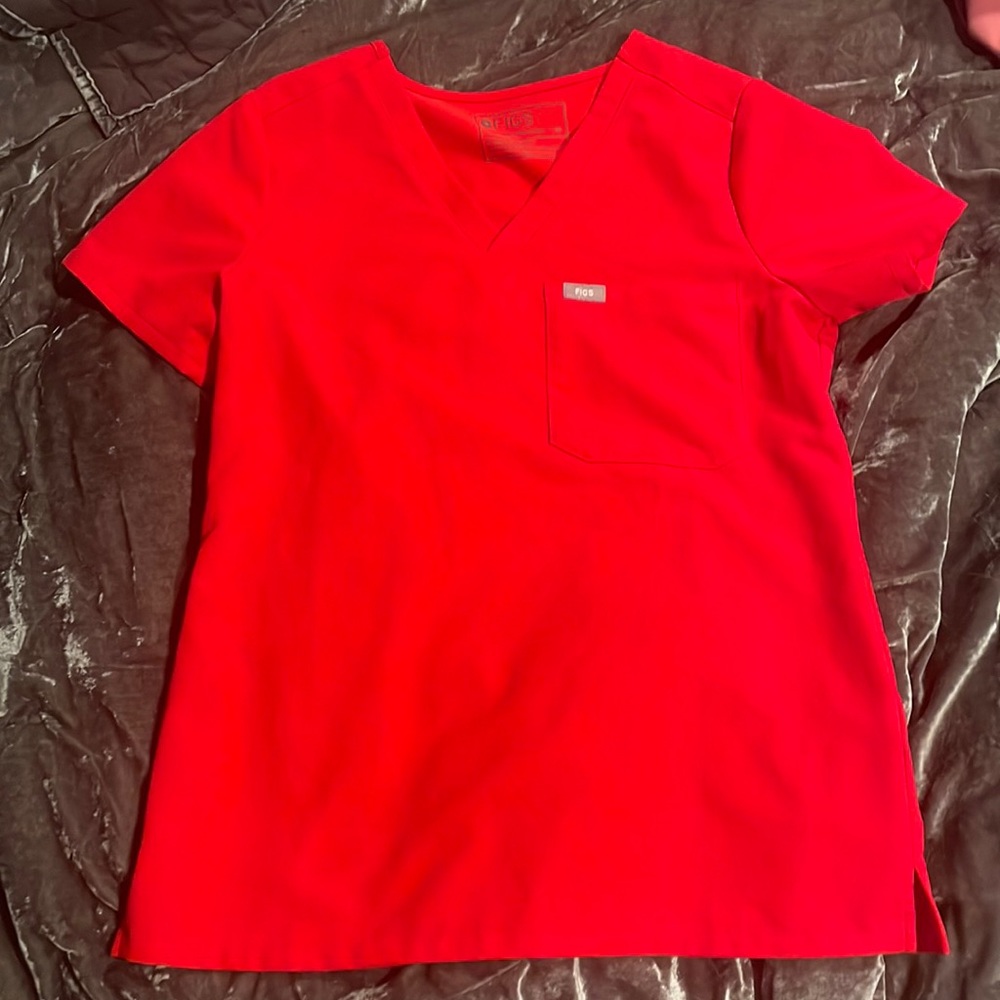Figs scrubs (winning red)